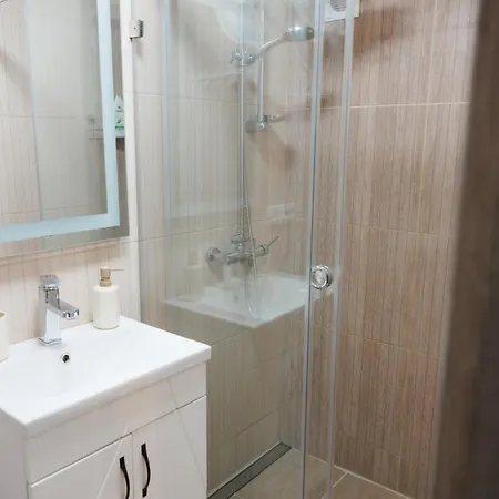 Ecottage для двох у горах із чаном-джакузі *