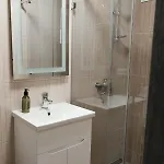 Ecottage для двох у горах із чаном-джакузі 木屋 *